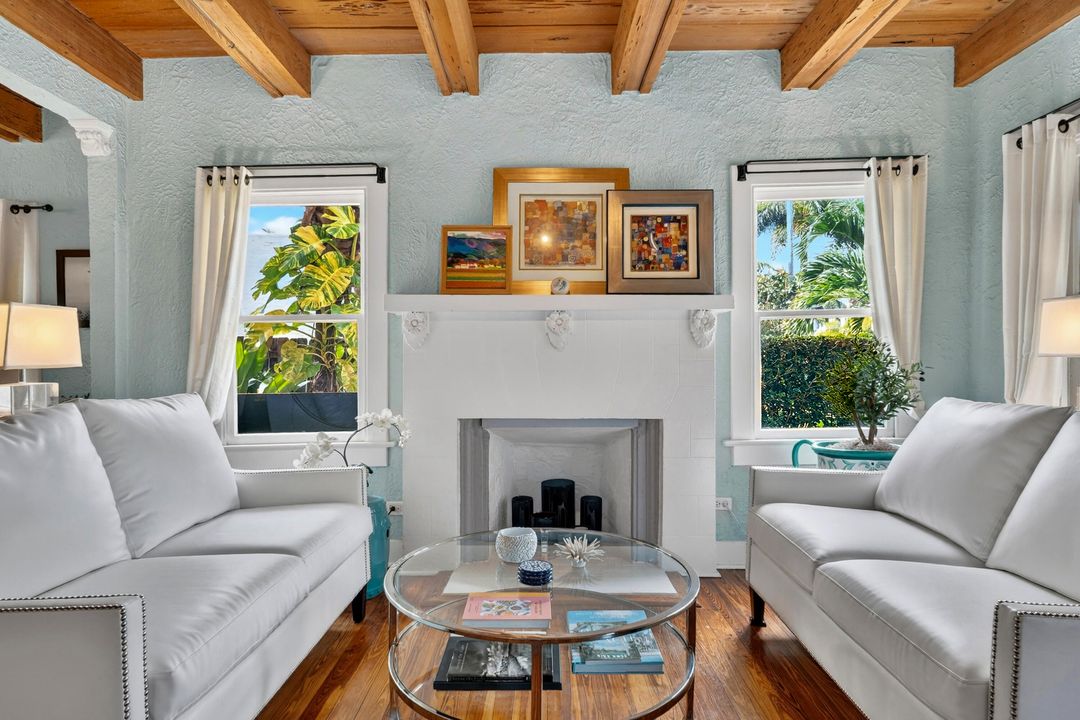 For Sale: $2,250,000 (3 beds, 3 baths, 1918 Square Feet)