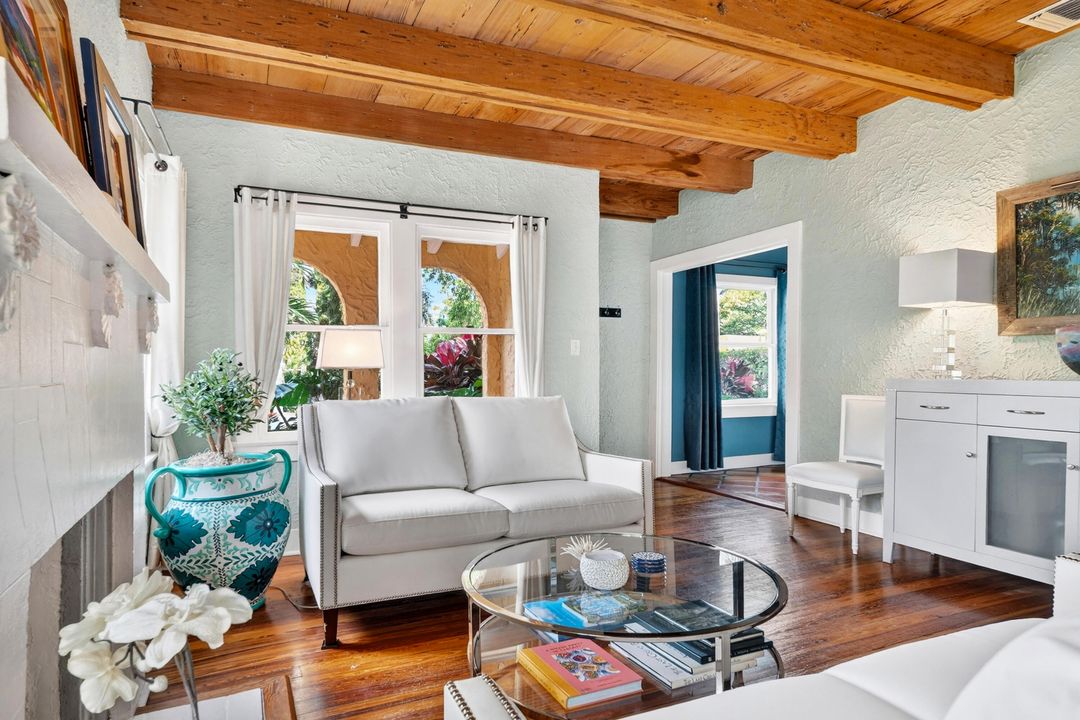 For Sale: $2,250,000 (3 beds, 3 baths, 1918 Square Feet)