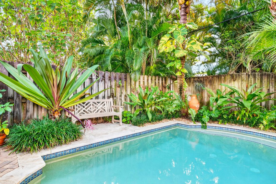 For Sale: $2,250,000 (3 beds, 3 baths, 1918 Square Feet)