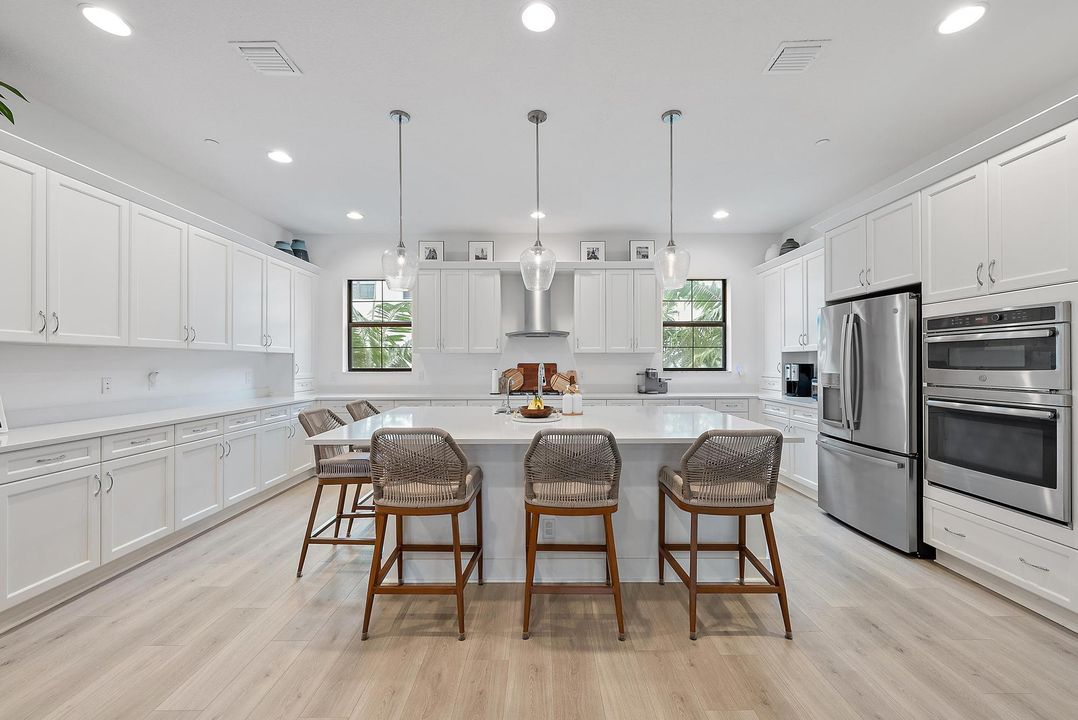 For Rent: $5,700 (4 beds, 3 baths, 2840 Square Feet)