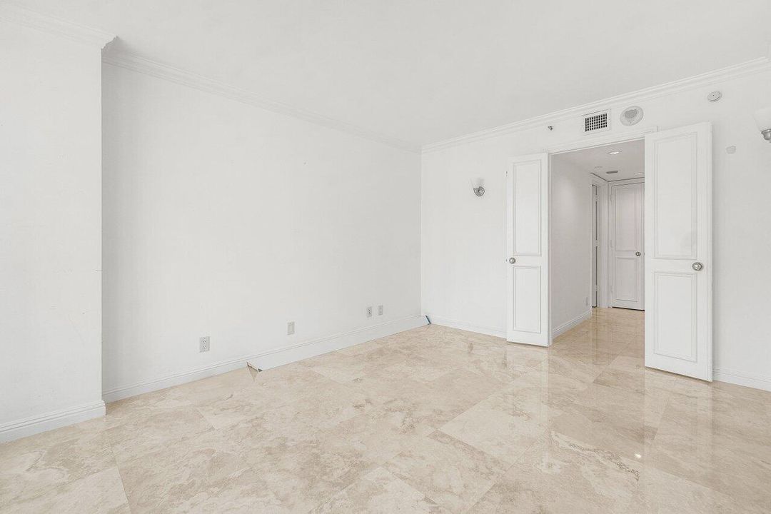 В аренду: $4,500 (2 спален, 2 ванн, 1438 Квадратных фут)