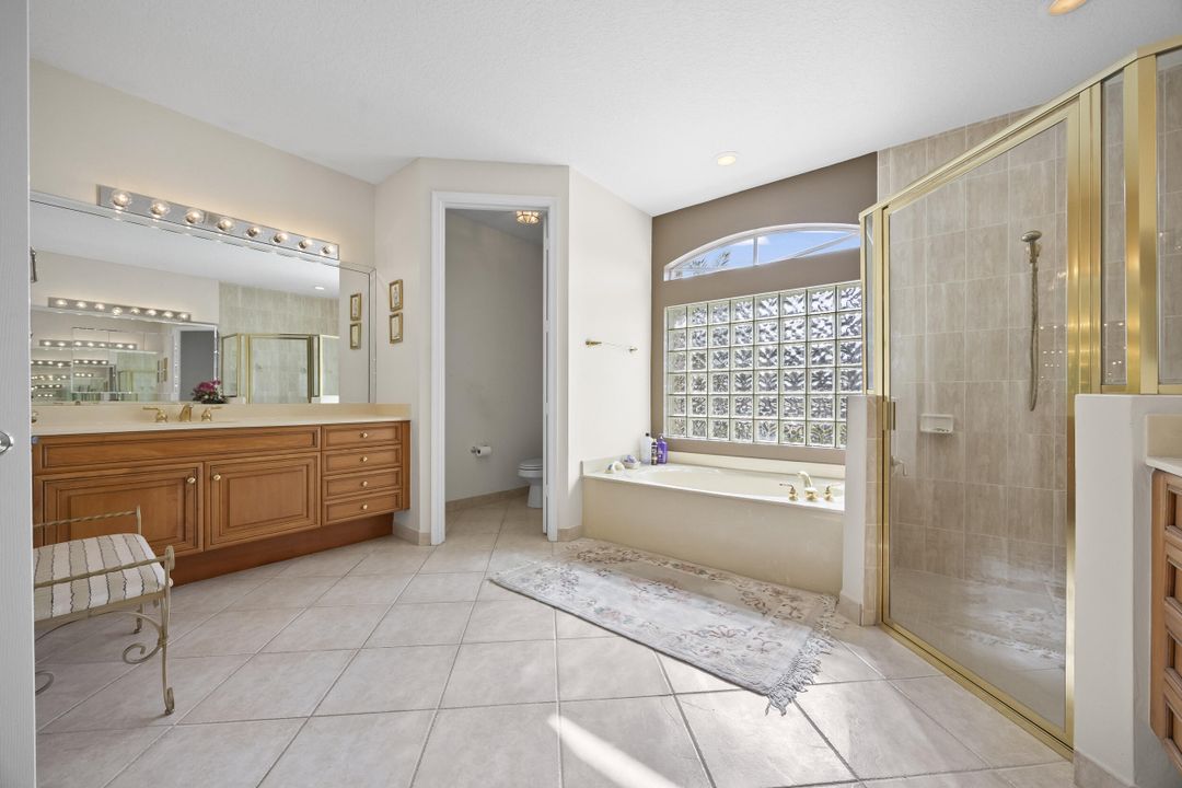 For Sale: $465,000 (3 beds, 2 baths, 2319 Square Feet)