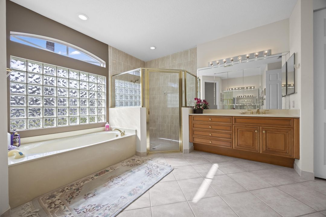 For Sale: $465,000 (3 beds, 2 baths, 2319 Square Feet)