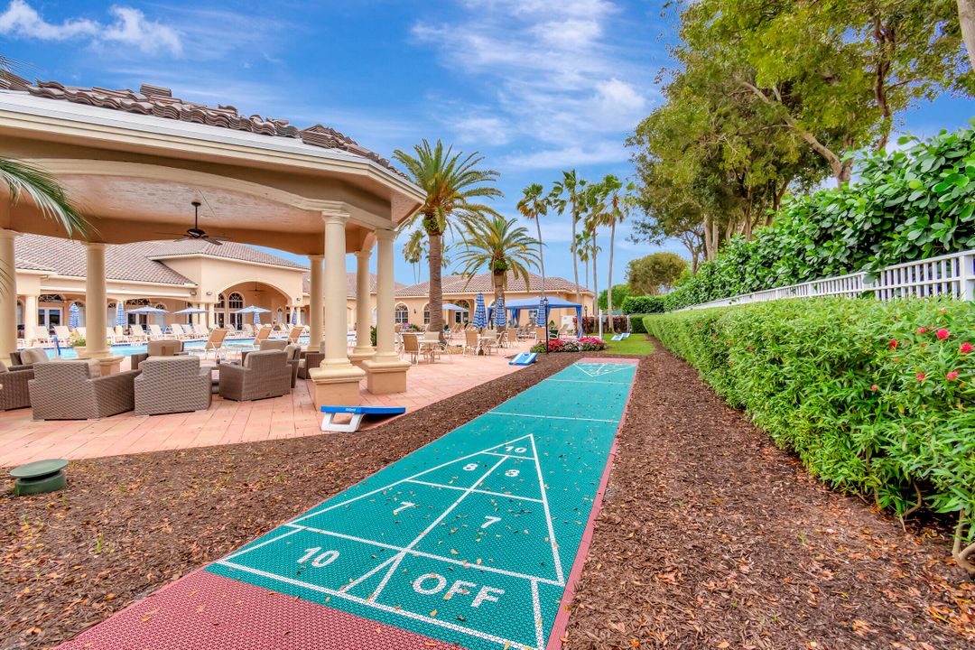 For Sale: $465,000 (3 beds, 2 baths, 2319 Square Feet)