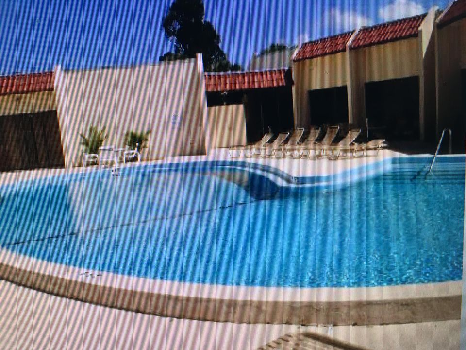 For Rent: $1,200 (1 beds, 1 baths, 767 Square Feet)