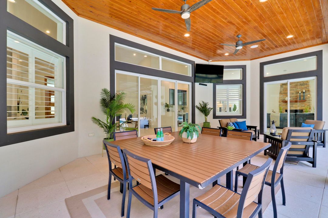 En Venta: $3,499,000 (5 camas, 4 baños, 4884 Pies cuadrados)