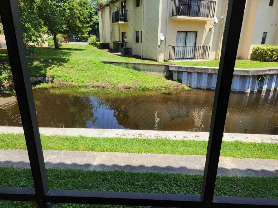 For Rent: $1,200 (1 beds, 1 baths, 767 Square Feet)