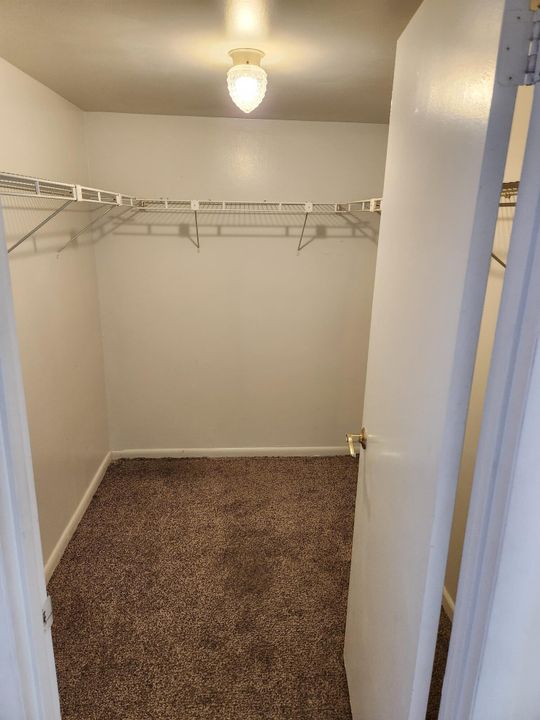 For Rent: $1,200 (1 beds, 1 baths, 767 Square Feet)