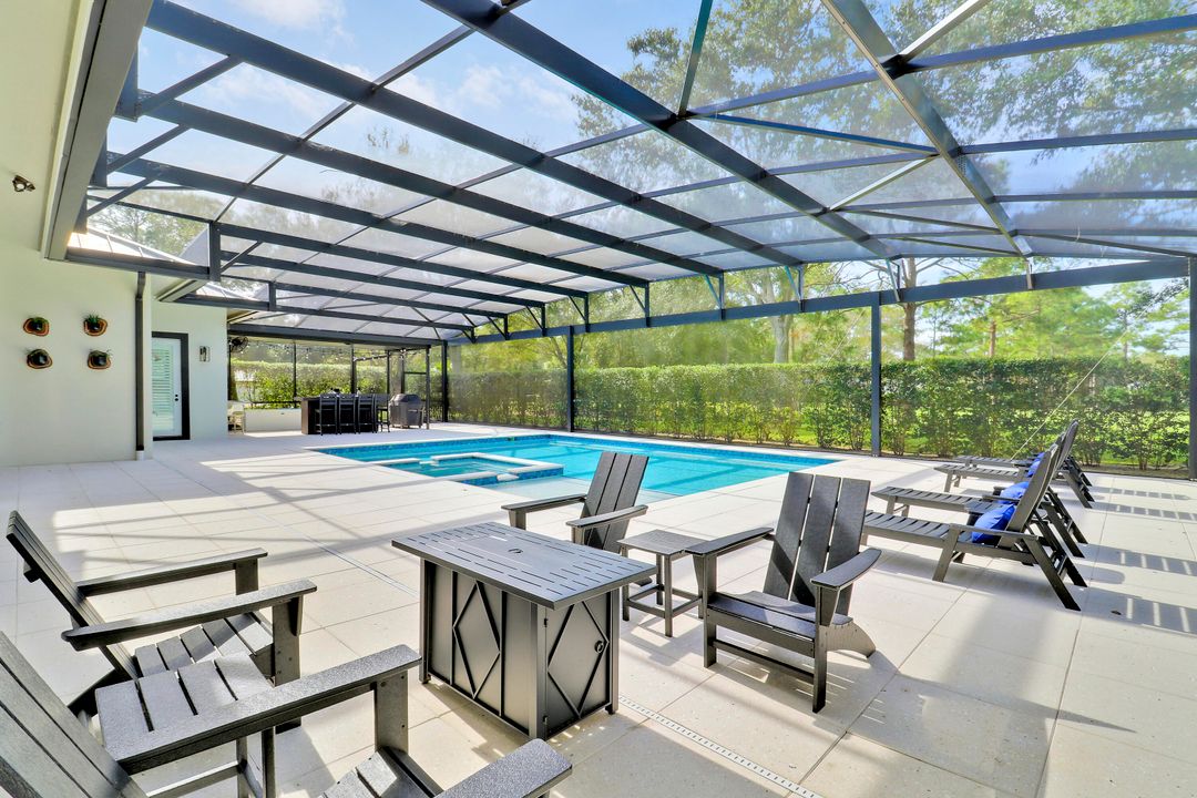 En Venta: $3,499,000 (5 camas, 4 baños, 4884 Pies cuadrados)