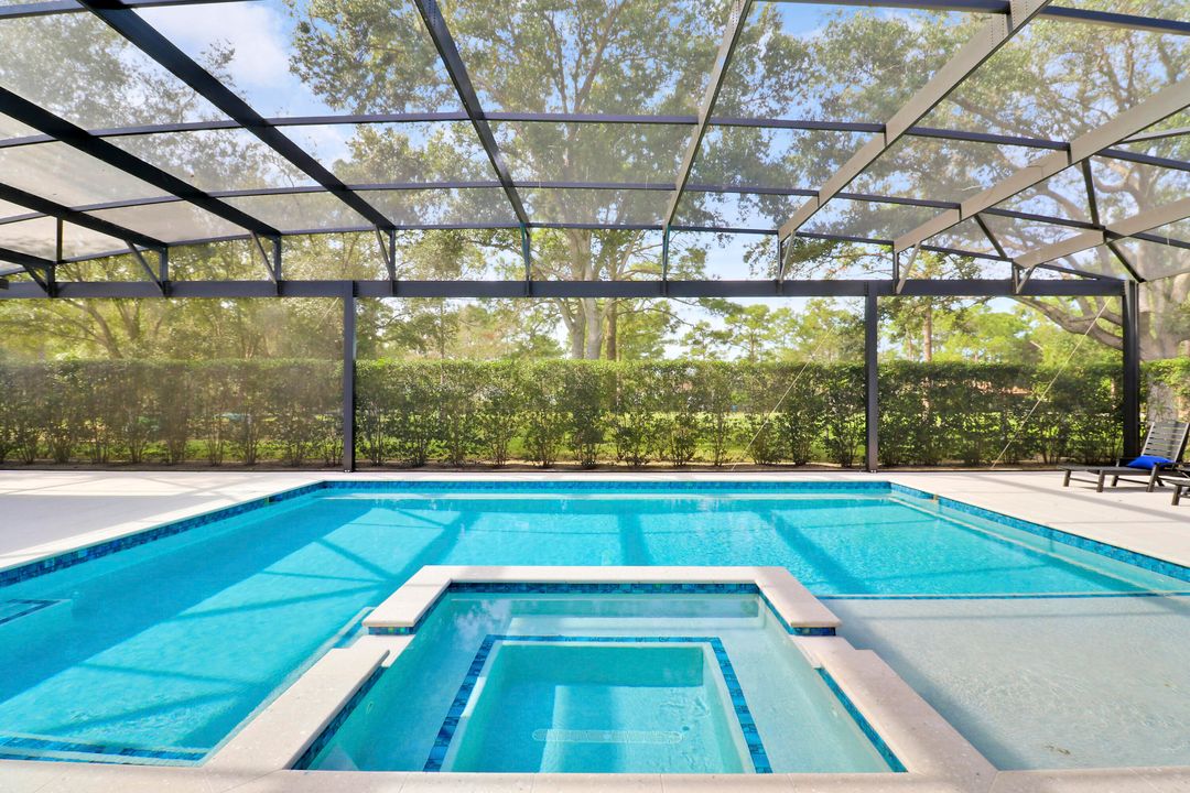 En Venta: $3,499,000 (5 camas, 4 baños, 4884 Pies cuadrados)