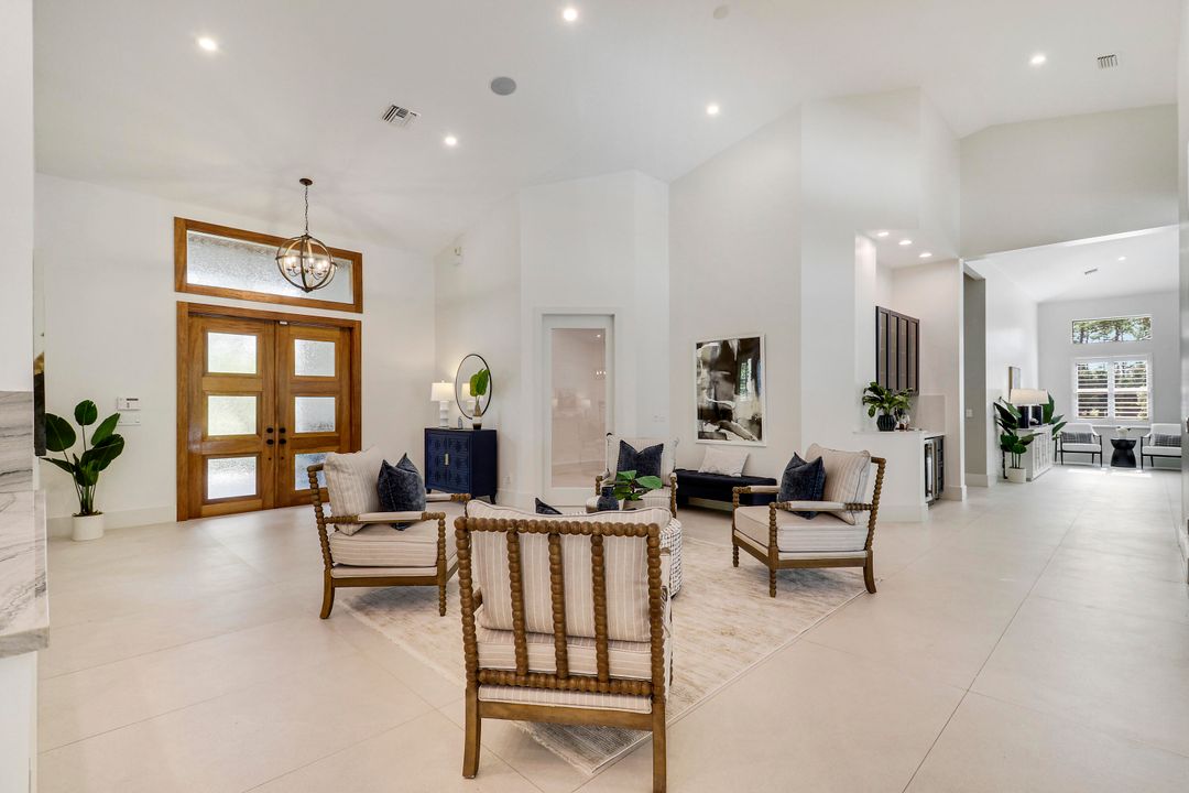 En Venta: $3,499,000 (5 camas, 4 baños, 4884 Pies cuadrados)