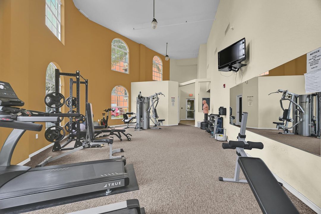 For Sale: $299,000 (3 beds, 2 baths, 1552 Square Feet)