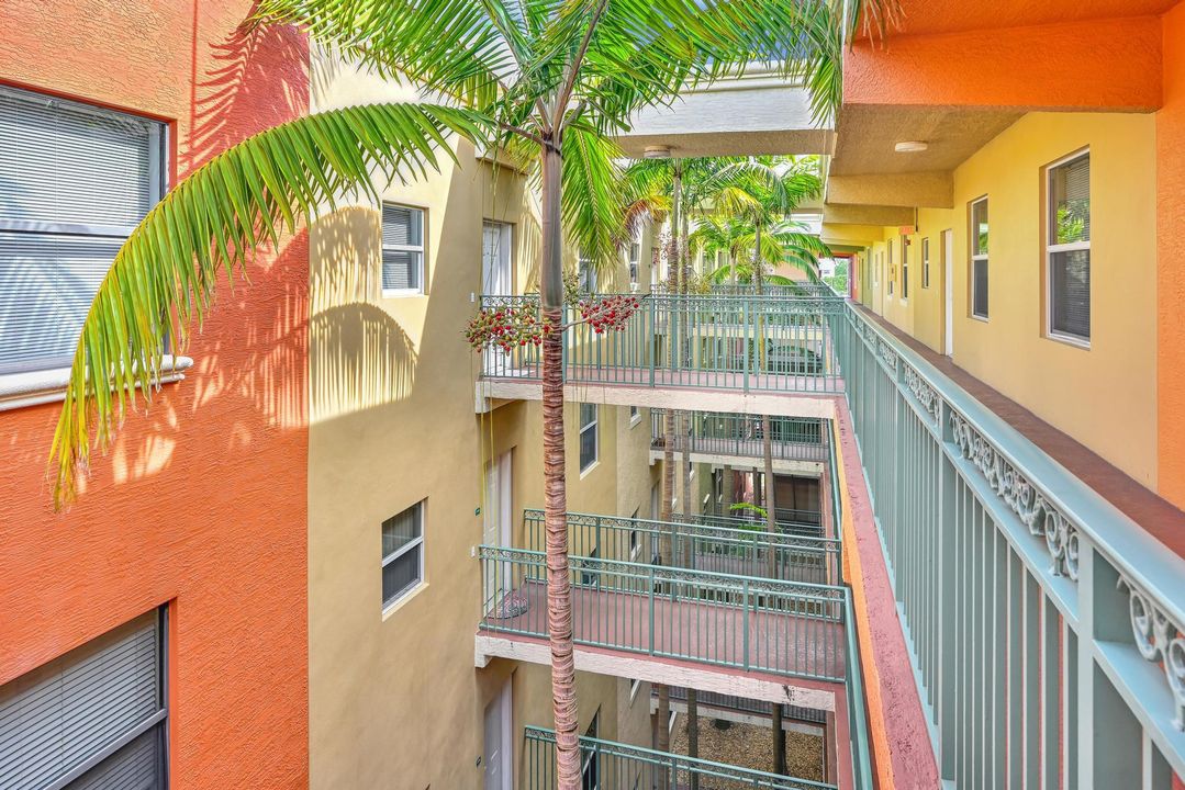 For Sale: $299,000 (3 beds, 2 baths, 1552 Square Feet)