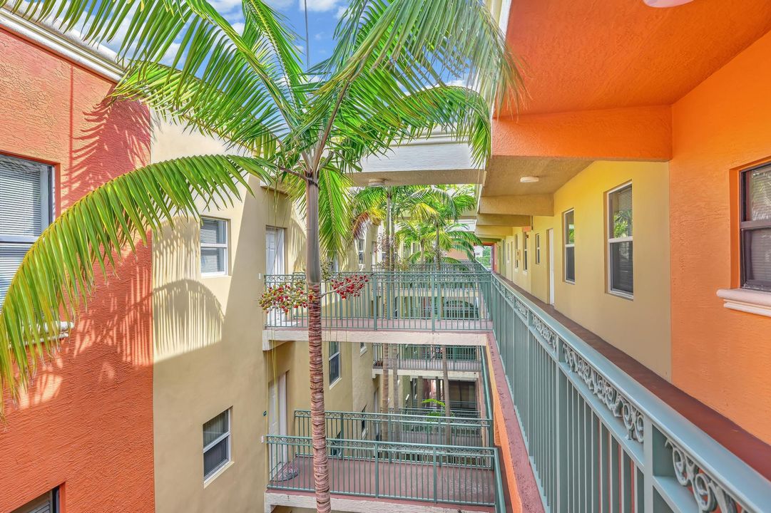 For Sale: $299,000 (3 beds, 2 baths, 1552 Square Feet)