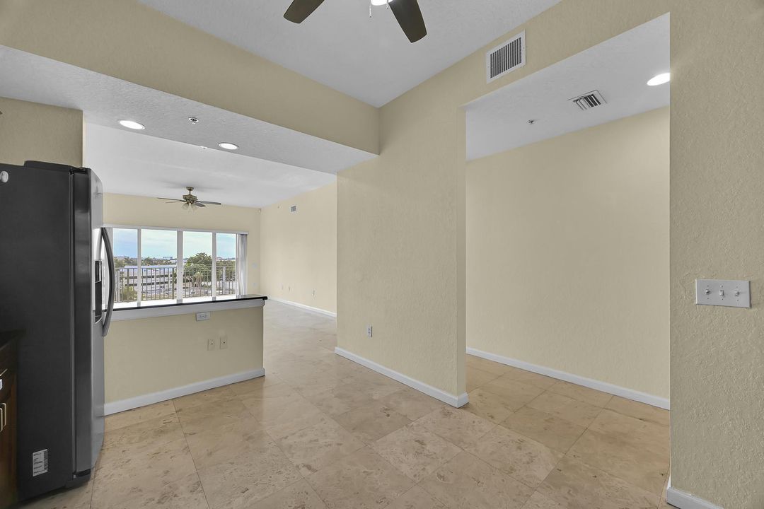 For Sale: $299,000 (3 beds, 2 baths, 1552 Square Feet)