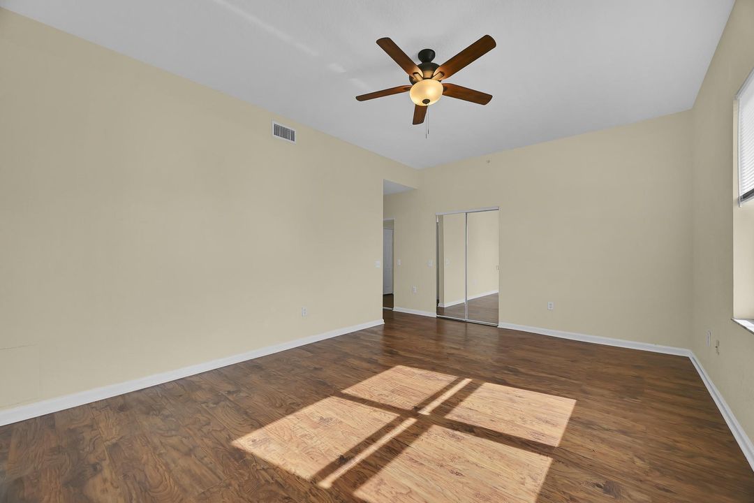 For Sale: $299,000 (3 beds, 2 baths, 1552 Square Feet)