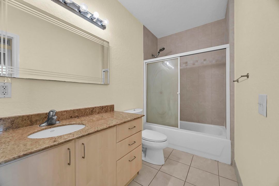 For Sale: $299,000 (3 beds, 2 baths, 1552 Square Feet)