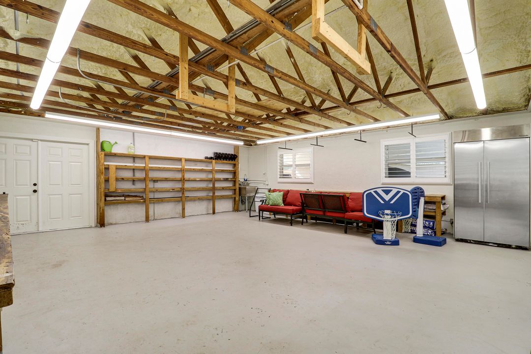 En Venta: $3,499,000 (5 camas, 4 baños, 4884 Pies cuadrados)