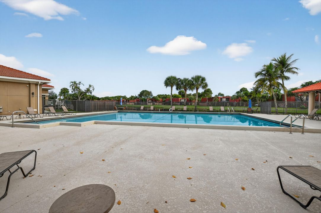 En Venta: $424,900 (3 camas, 2 baños, 1598 Pies cuadrados)