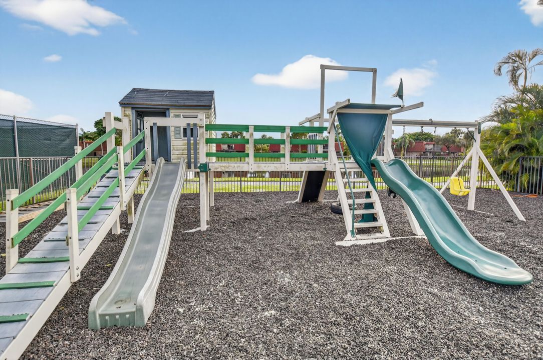 En Venta: $424,900 (3 camas, 2 baños, 1598 Pies cuadrados)