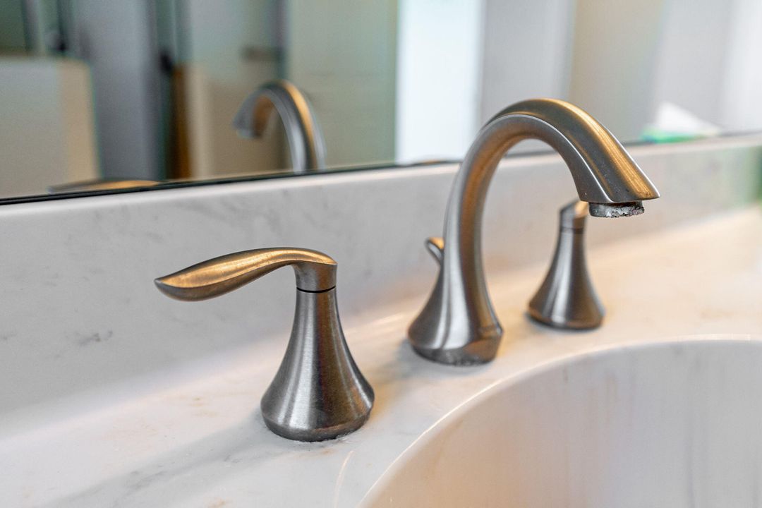 待售: $429,999 (3 贝兹, 2 浴室, 2256 平方英尺)