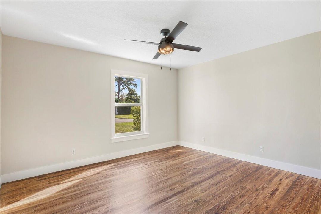 For Sale: $375,000 (3 beds, 2 baths, 1483 Square Feet)