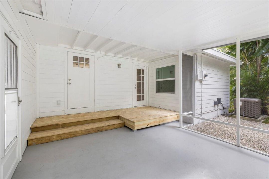 For Sale: $375,000 (3 beds, 2 baths, 1483 Square Feet)