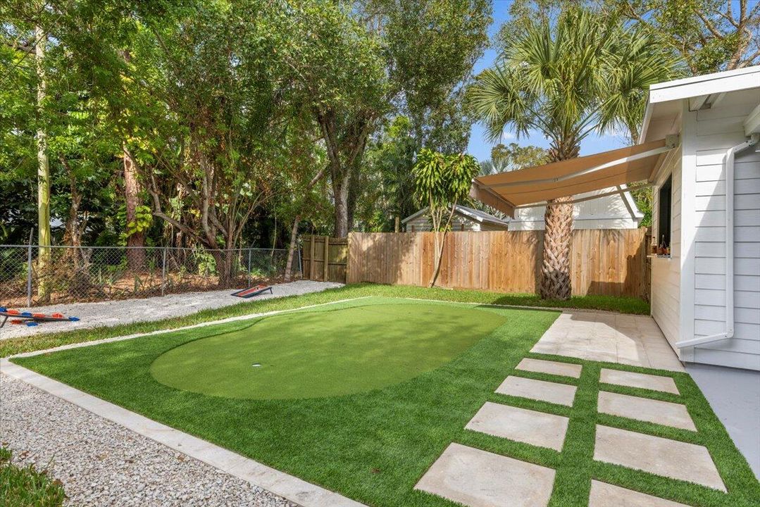 For Sale: $375,000 (3 beds, 2 baths, 1483 Square Feet)