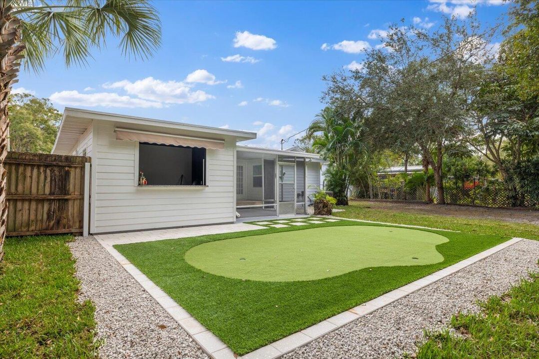 For Sale: $375,000 (3 beds, 2 baths, 1483 Square Feet)