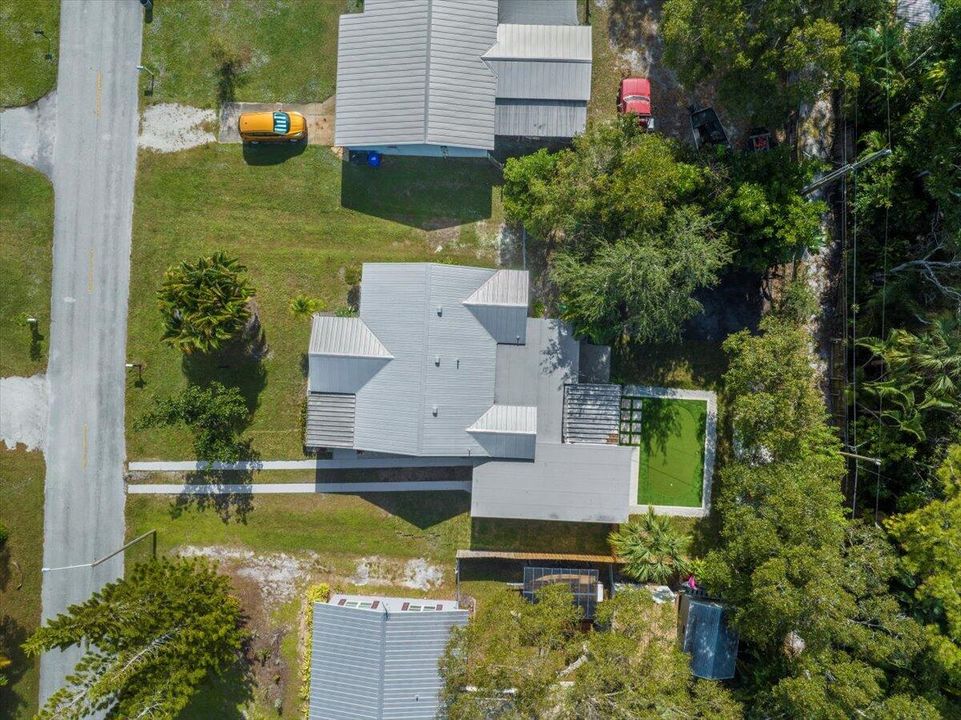 For Sale: $375,000 (3 beds, 2 baths, 1483 Square Feet)