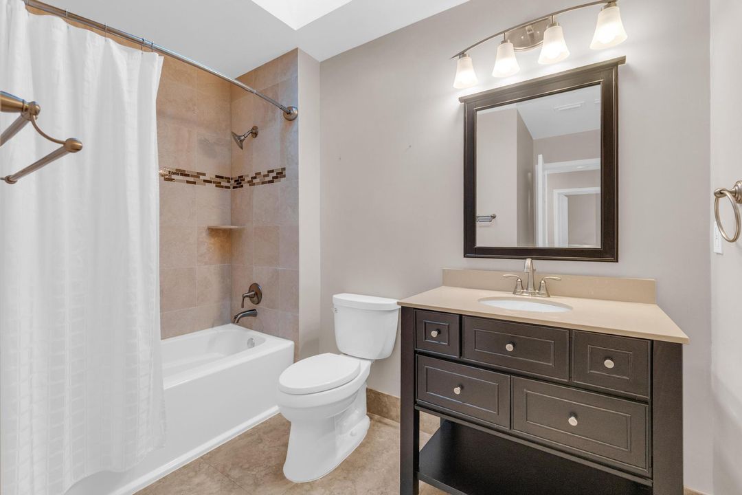 En Venta: $700,000 (4 camas, 2 baños, 2386 Pies cuadrados)