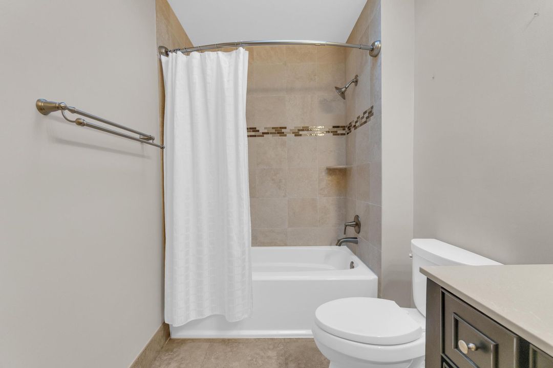 En Venta: $700,000 (4 camas, 2 baños, 2386 Pies cuadrados)