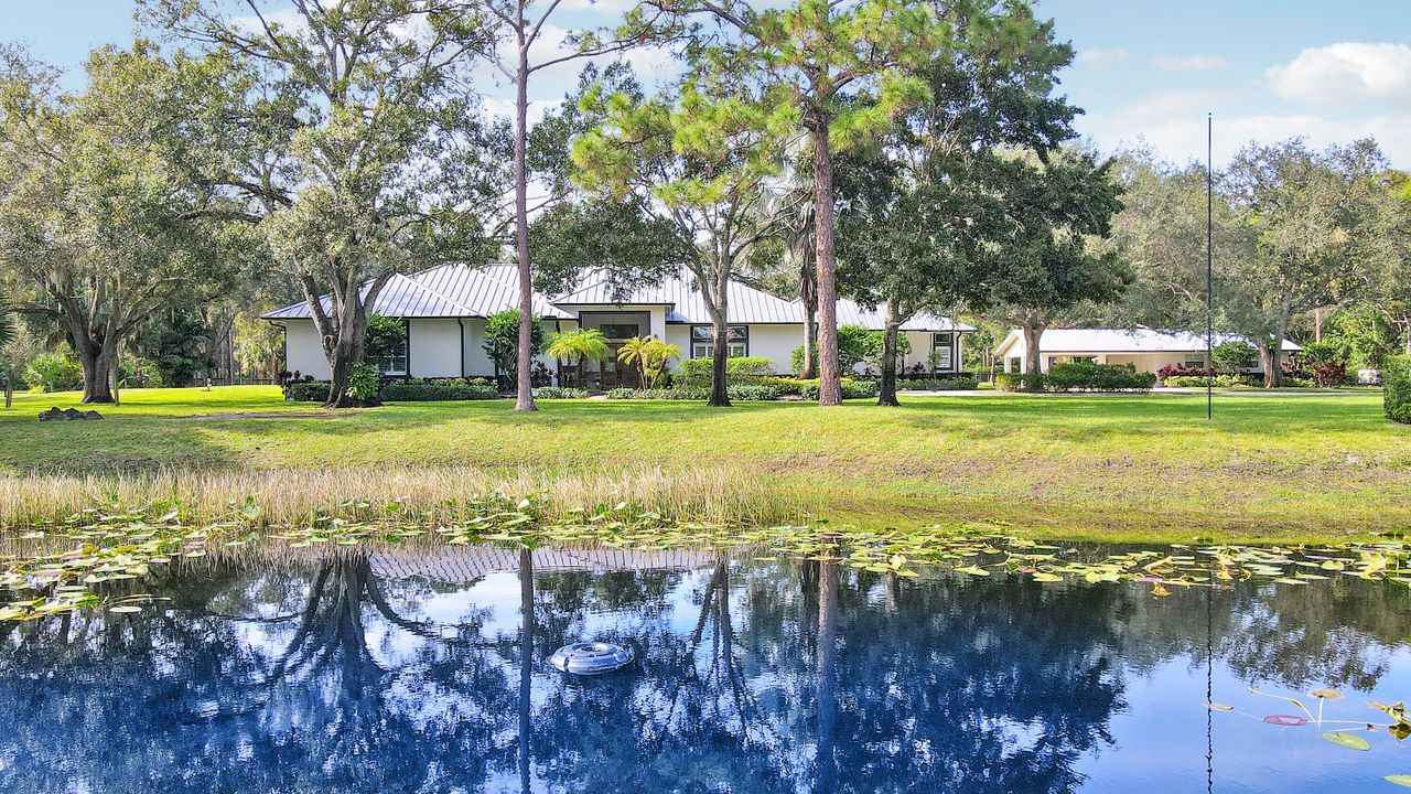 En Venta: $3,499,000 (5 camas, 4 baños, 4884 Pies cuadrados)