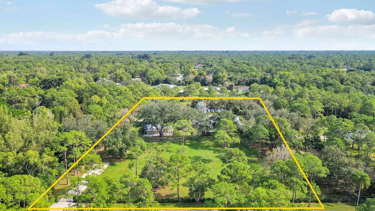 En Venta: $3,499,000 (5 camas, 4 baños, 4884 Pies cuadrados)