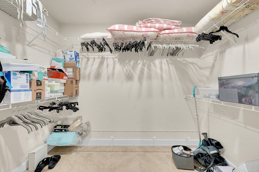 En Venta: $185,000 (2 camas, 2 baños, 1433 Pies cuadrados)