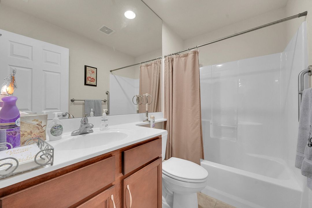 En Venta: $185,000 (2 camas, 2 baños, 1433 Pies cuadrados)