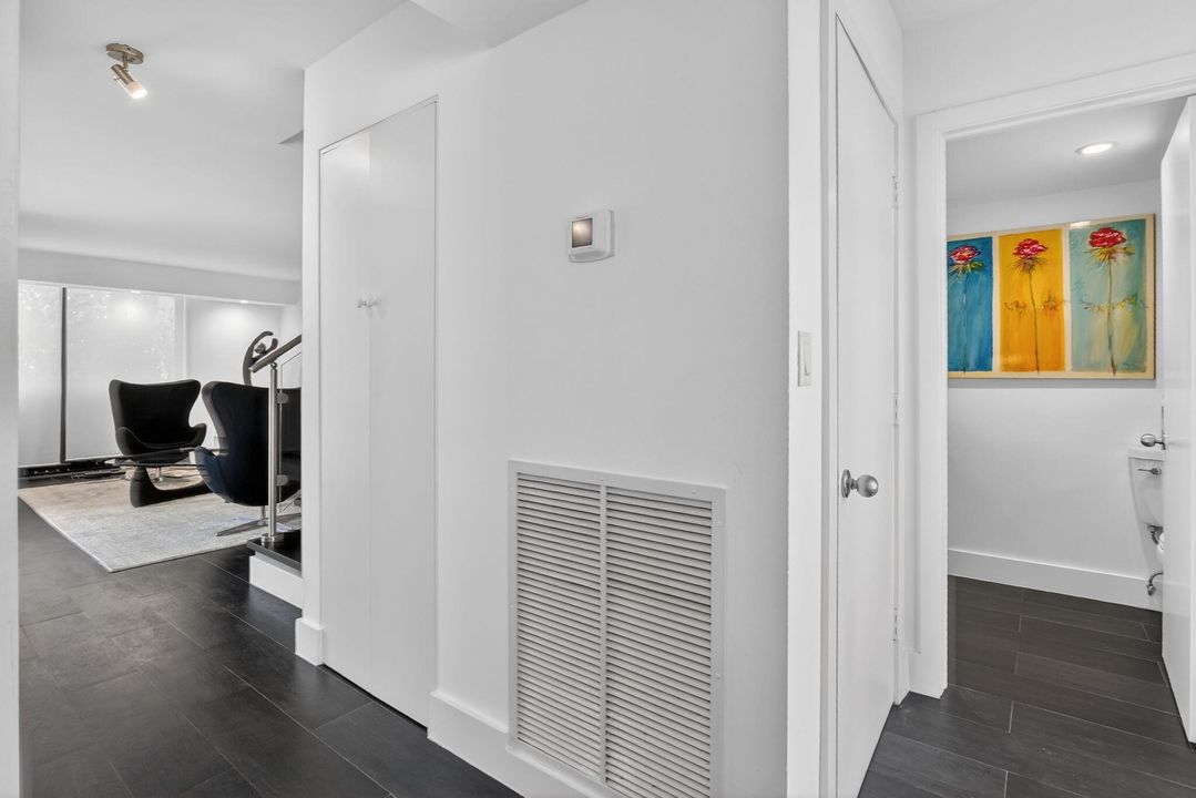 For Sale: $535,000 (3 beds, 2 baths, 1550 Square Feet)