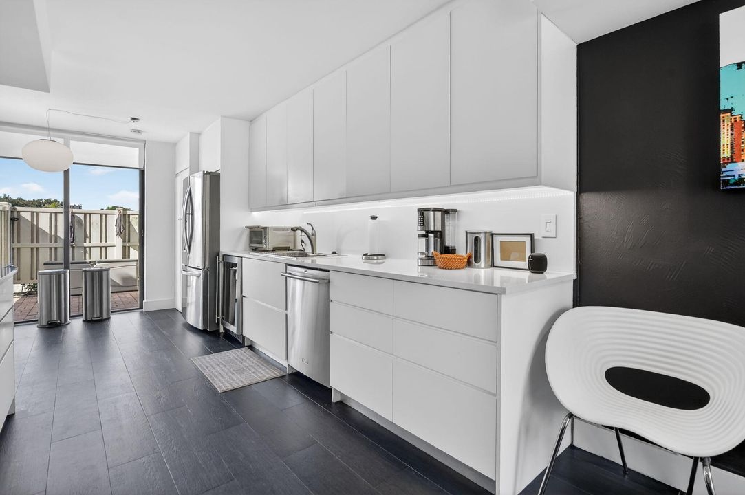 For Sale: $535,000 (3 beds, 2 baths, 1550 Square Feet)