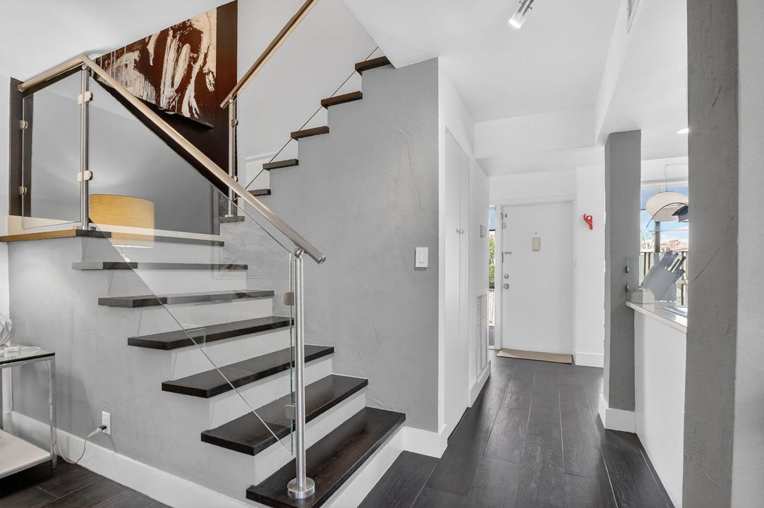 For Sale: $535,000 (3 beds, 2 baths, 1550 Square Feet)