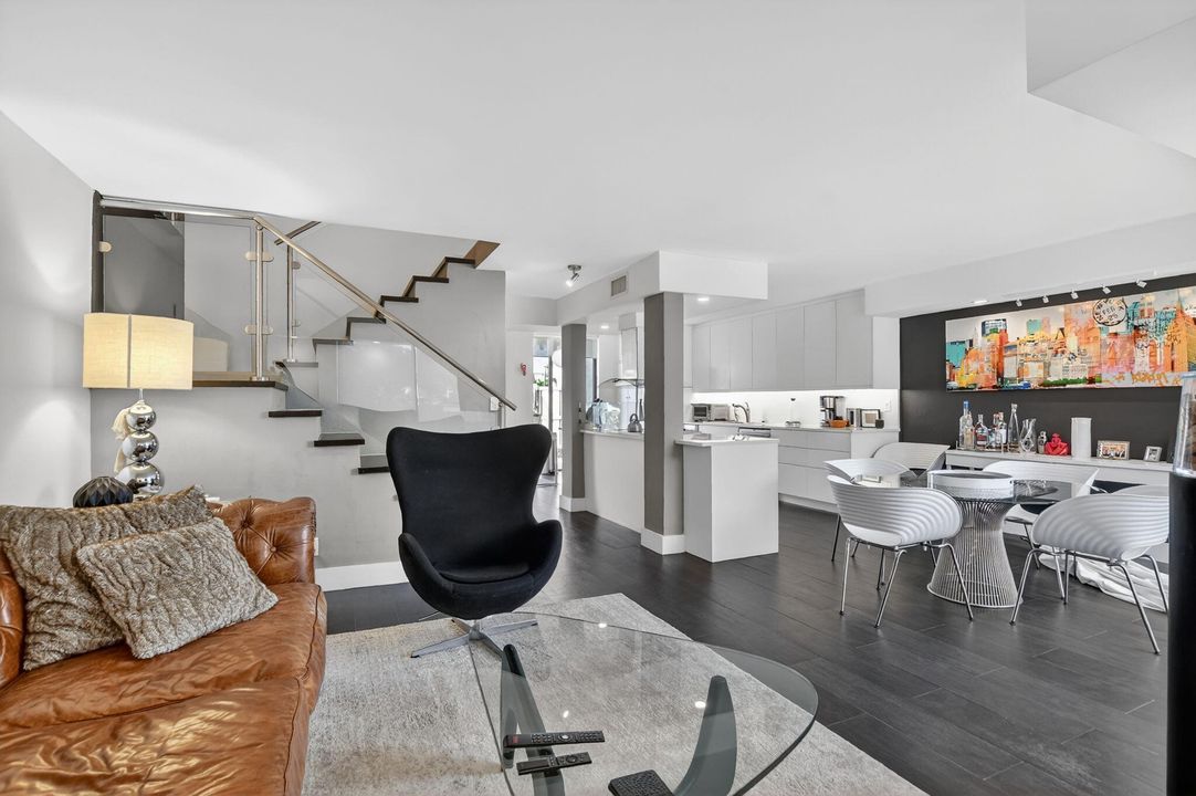 For Sale: $535,000 (3 beds, 2 baths, 1550 Square Feet)