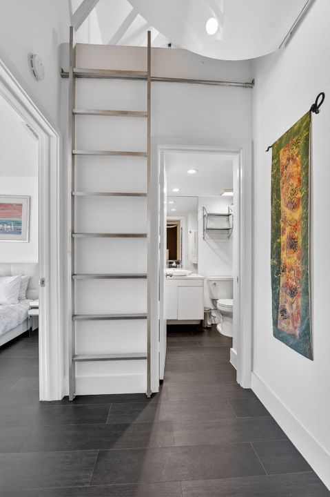 For Sale: $535,000 (3 beds, 2 baths, 1550 Square Feet)