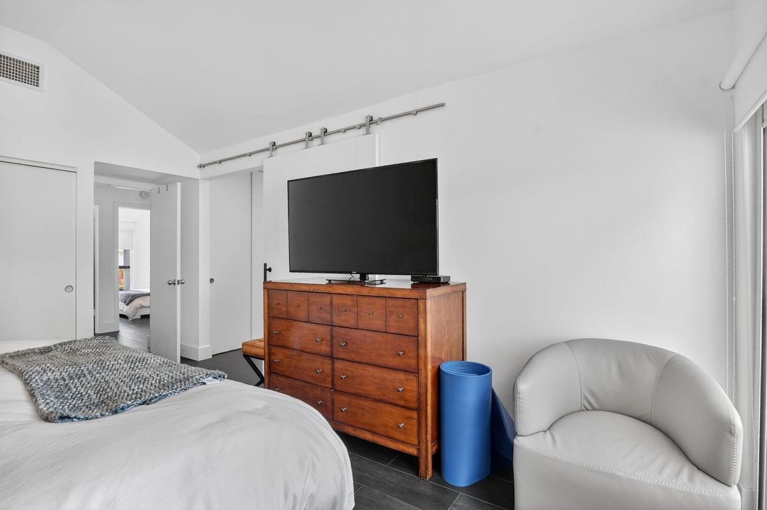 For Sale: $535,000 (3 beds, 2 baths, 1550 Square Feet)