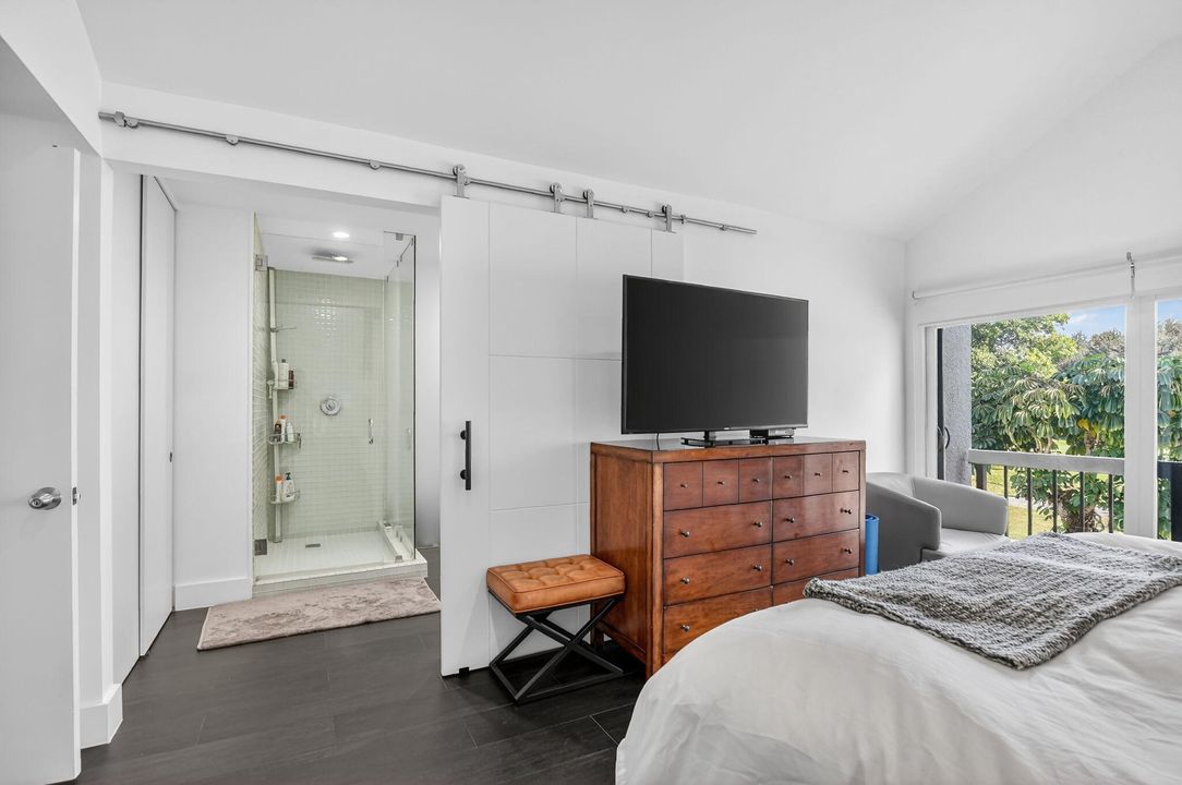 For Sale: $535,000 (3 beds, 2 baths, 1550 Square Feet)