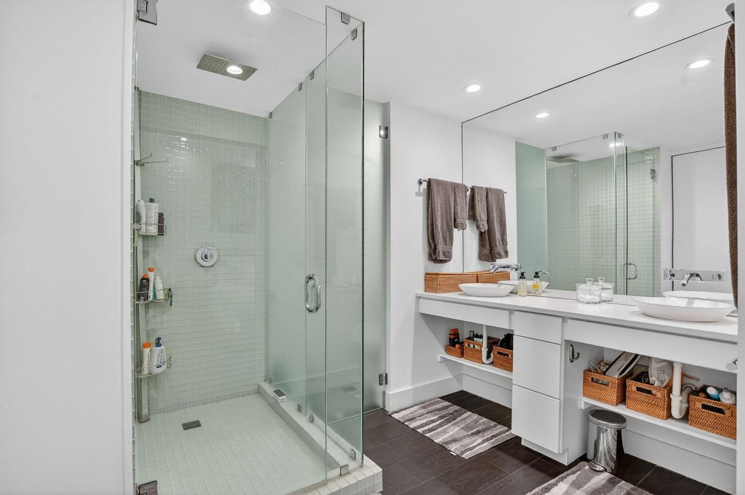 For Sale: $535,000 (3 beds, 2 baths, 1550 Square Feet)