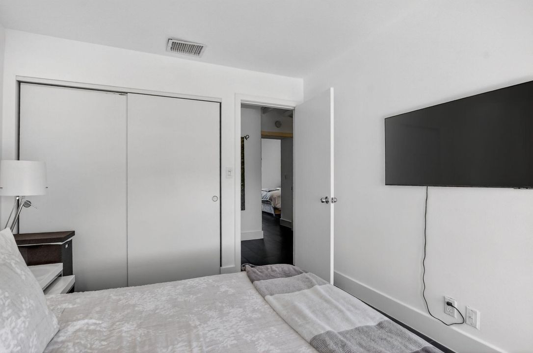 For Sale: $535,000 (3 beds, 2 baths, 1550 Square Feet)