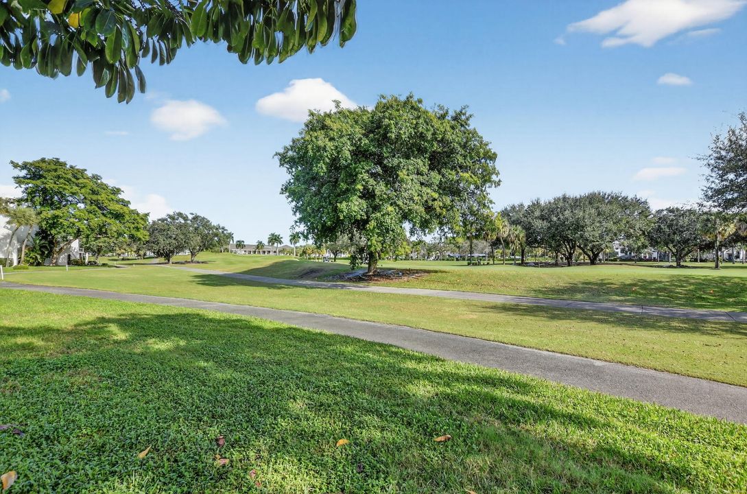 For Sale: $535,000 (3 beds, 2 baths, 1550 Square Feet)