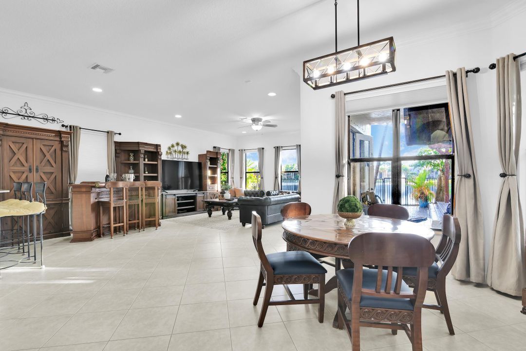 En Renta: $11,000 (6 camas, 4 baños, 4709 Pies cuadrados)