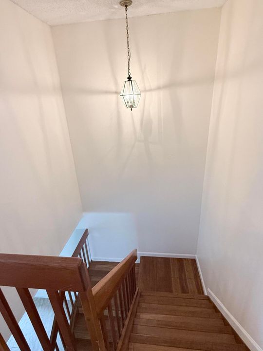 出租: $2,550 (3 贝兹, 2 浴室, 1502 平方英尺)