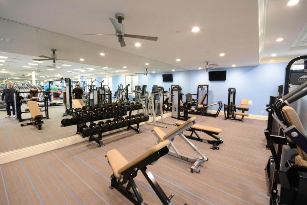 For Sale: $1,145,000 (3 beds, 2 baths, 2767 Square Feet)