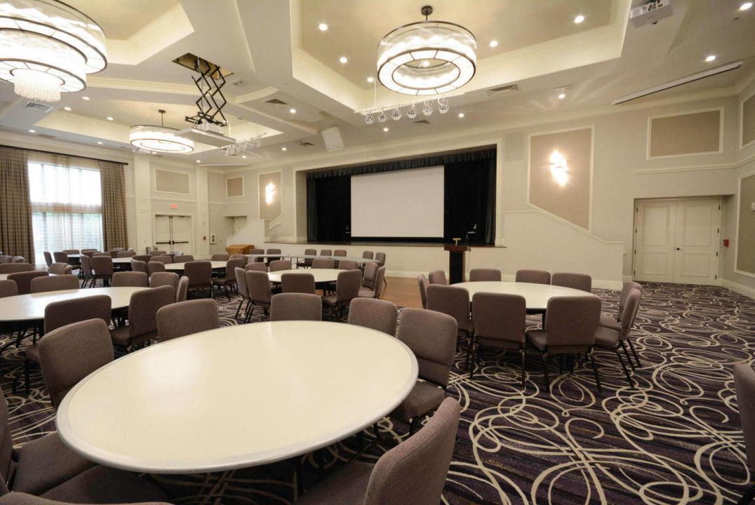 For Sale: $1,145,000 (3 beds, 2 baths, 2767 Square Feet)